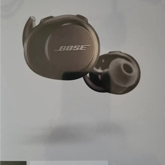 Bose Wireless Ear phones. Used twice. Like New - Picture 6 of 6